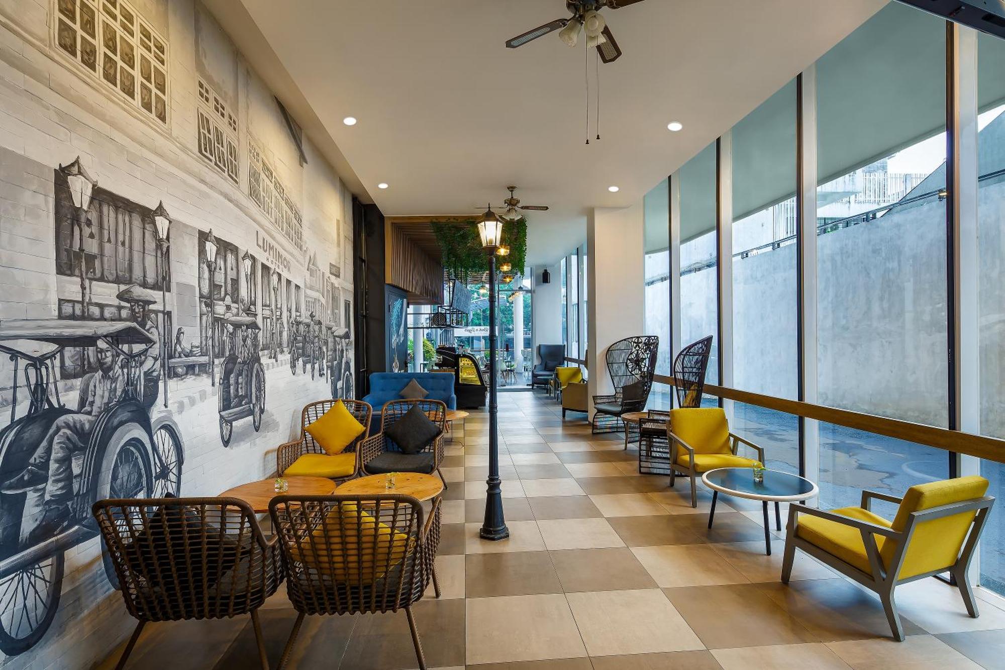 Luminor Hotel Purwokerto Exterior foto